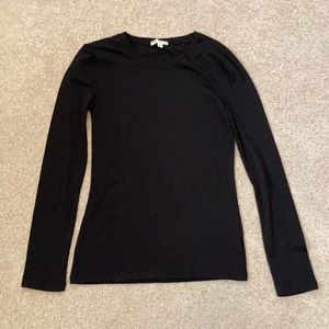 NWOT Medium Black Crew Neck Long Sleeve Fitted Top